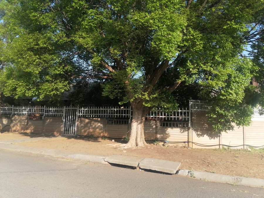 2 Bedroom Property for Sale in Uitsig Free State